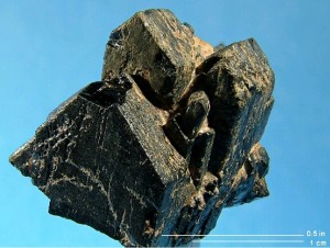 Samarskite-(Y)1